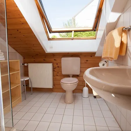 Ξενοδοχείο με διαμερίσματα Gaestehaus Schechter 3*