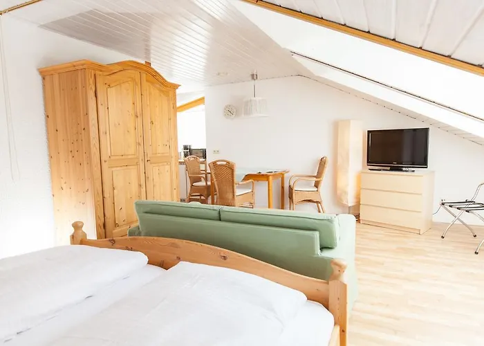 Gaestehaus Schechter Aparthotel 3*